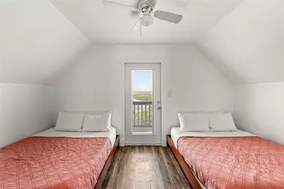 2815 Blue Water Highway, Surfside Beach, TX 77541 - Photo 21