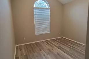 5426 Floral Valley Ln, Katy, TX 77449 - Photo 17