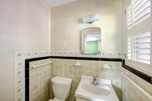 6215 Waltway Dr, Houston, TX 77008 - Photo 15