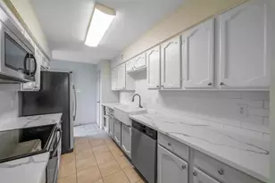 7847 Green Lawn Dr, Houston, TX 77088 - Photo 5