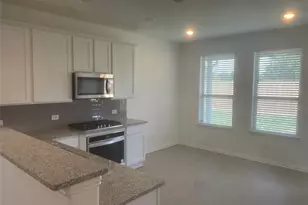 8111 Royal Palm Ct, Fulshear, TX 77441 - Photo 7