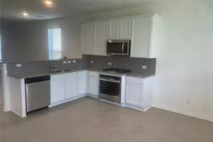 8111 Royal Palm Ct, Fulshear, TX 77441 - Photo 5