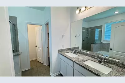 8111 Royal Palm Ct, Fulshear, TX 77441 - Photo 25
