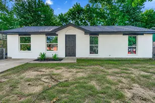 9814 Trumpet St, Houston, TX 77078 - Photo 1
