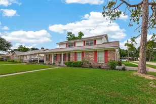 9235 Sharpview Dr, Houston, TX 77036 - Photo 3