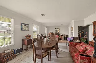 9235 Sharpview Dr, Houston, TX 77036 - Photo 5