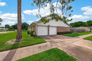 9235 Sharpview Dr, Houston, TX 77036 - Photo 35