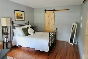 1126 W 22nd St, Houston, TX 77008 - Photo 9