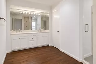 1100 Richmond Ave, Houston, TX 77006 - Photo 11