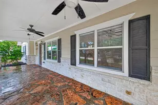1609 Cheshire Ln, Houston, TX 77018 - Photo 7