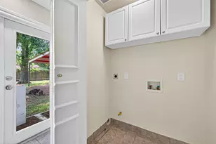 1609 Cheshire Ln, Houston, TX 77018 - Photo 37