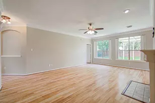 4731 Silverlake Dr, Sugar Land, TX 77479 - Photo 11