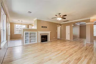4731 Silverlake Dr, Sugar Land, TX 77479 - Photo 11