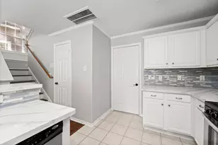 26 Musgrove Pl, The Woodlands, TX 77382 - Photo 17