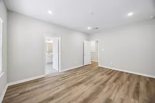 208 Clark Meadows Ln, Houston, TX 77076 - Photo 9