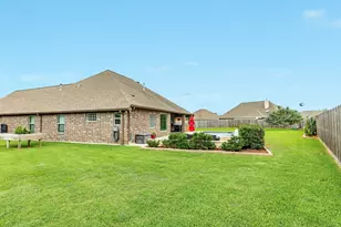 64 Poppy Ct, Lake Jackson, TX 77566 - Photo 21