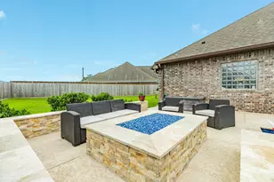 64 Poppy Ct, Lake Jackson, TX 77566 - Photo 13