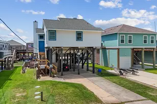 313 Schooner Dr, Freeport, TX 77541 - Photo 27