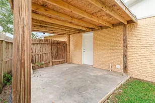 2823 Rockarbor Dr, Houston, TX 77063 - Photo 29