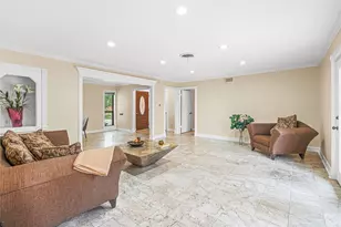 2823 Rockarbor Dr, Houston, TX 77063 - Photo 9