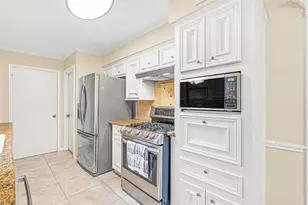 2823 Rockarbor Dr, Houston, TX 77063 - Photo 13