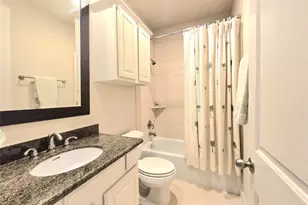 2203 Hilshire Terrace Ct, Houston, TX 77080 - Photo 9