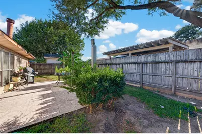 7403 Seminole Street, Baytown, TX 77521 - Photo 31