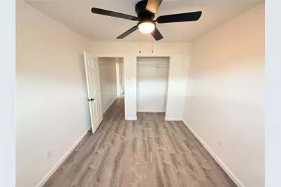 5130 Engleford Street, Houston, TX 77026 - Photo 7