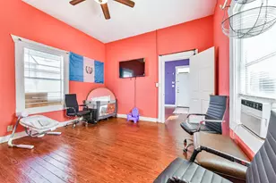 3612 Ave M 1/2, Galveston, TX 77550 - Photo 9