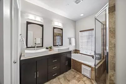 5610 Kiam Street #F, Houston, TX 77007 - Photo 9