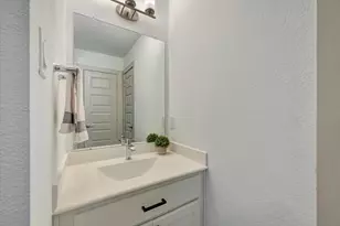 98 Dorado Dr, Friendswood, TX 77546 - Photo 41