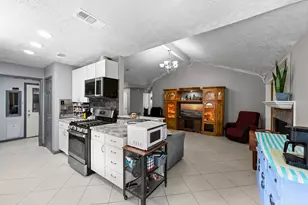 11763 Cliveden Dr, Houston, TX 77066 - Photo 3
