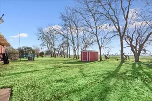 804 Mesquite Ln, Mexia, TX 76667 - Photo 41