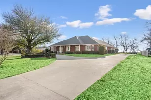 804 Mesquite Ln, Mexia, TX 76667 - Photo 5