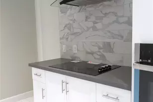 11619 Bowlan Ln, Houston, TX 77035 - Photo 13