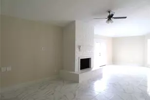 11619 Bowlan Ln, Houston, TX 77035 - Photo 15