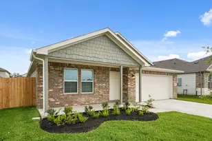 2512 Old Glory Ln, Bay City, TX 77414 - Photo 3