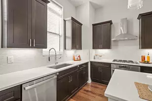 5703 Larkin St, Houston, TX 77007 - Photo 15