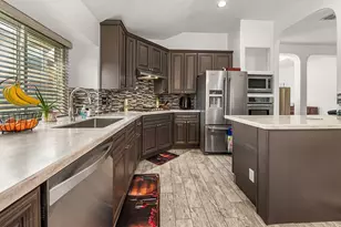 6115 Caroline Green Ct, Spring, TX 77373 - Photo 9