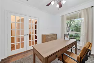 66 S Longsford Cir, The Woodlands, TX 77382 - Photo 7