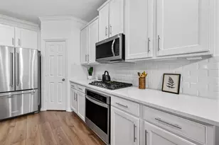 66 S Longsford Cir, The Woodlands, TX 77382 - Photo 23