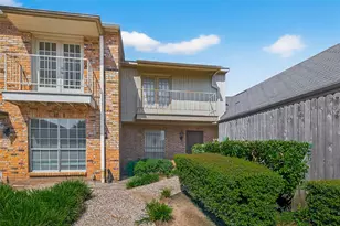 6111 Beverly Hill St, Houston, TX 77057 - Photo 1