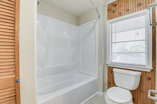 909 Bomar St, Houston, TX 77006 - Photo 17