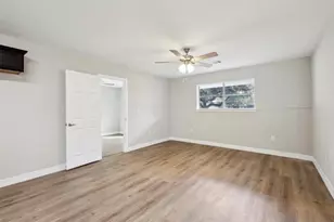 8670 Newfield Ln, Beaumont, TX 77707 - Photo 11