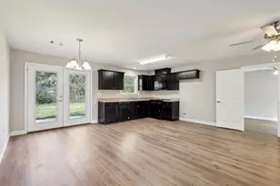 8670 Newfield Ln, Beaumont, TX 77707 - Photo 13