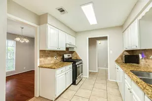 129 La Laja Dr, Angleton, TX 77515 - Photo 13