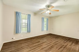 129 La Laja Dr, Angleton, TX 77515 - Photo 19