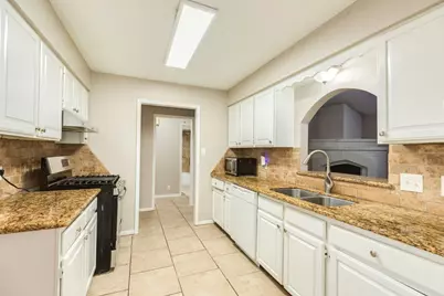 129 La Laja Drive, Angleton, TX 77515 - Photo 15