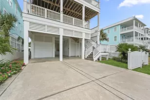 11418 Starfish Ln, Galveston, TX 77554 - Photo 9