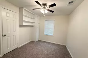 8 Piney Way, Angleton, TX 77515 - Photo 15